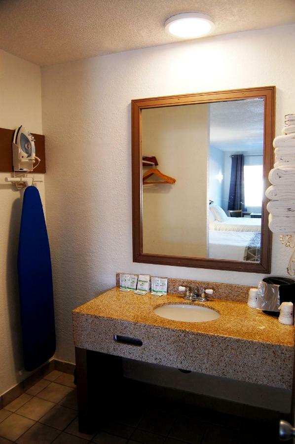Westward Inn Crescent City Eksteriør billede
