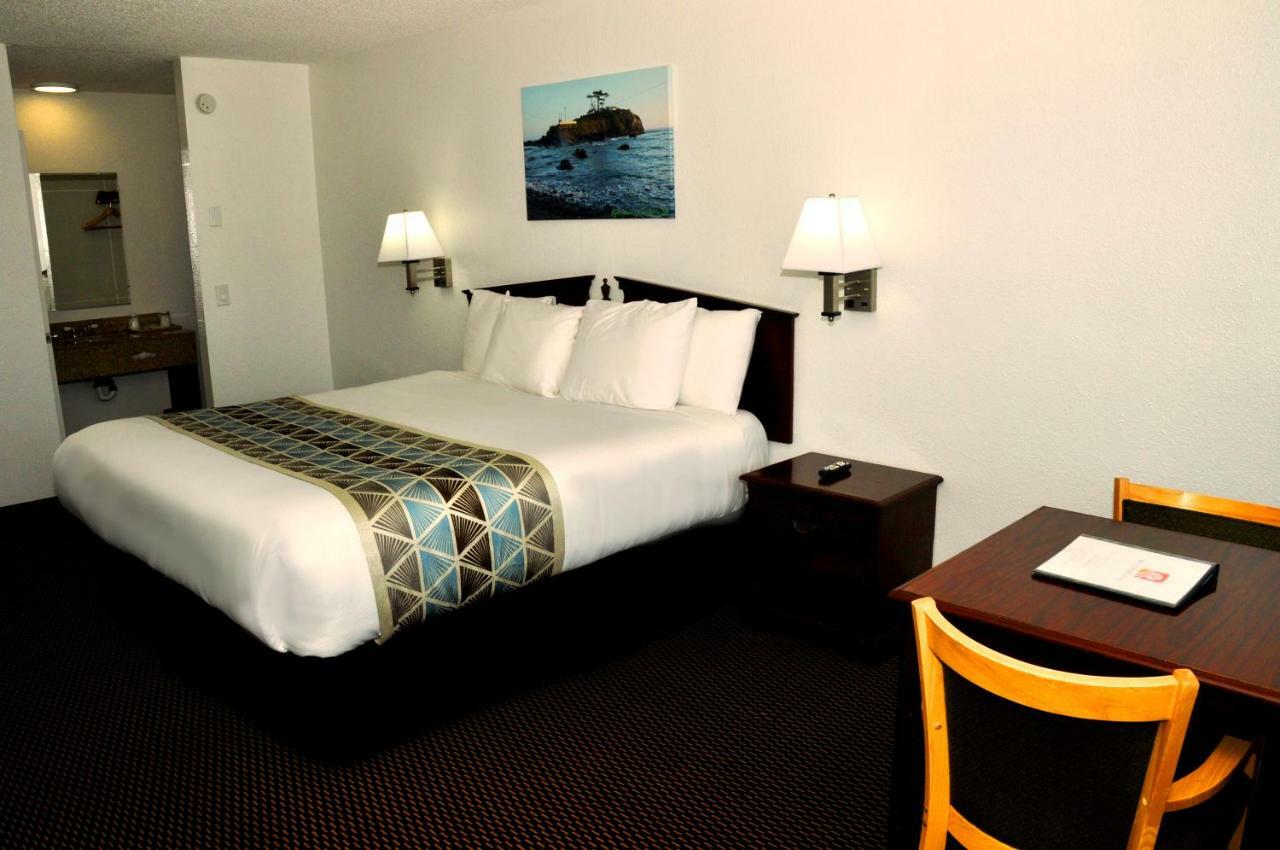 Westward Inn Crescent City Eksteriør billede